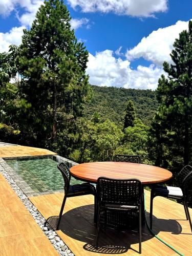 CASA MAGNÍFICA EM CAMPOS DO JORDÃO - Nova