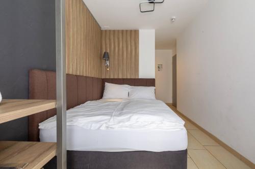 1 double bed