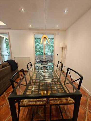 Premium Apartment in Antigone Luxury and comfort near Cafe Cozy