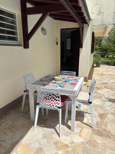 Gîte de Gentilly (Gite de Gentilly) in Μπεραρντ