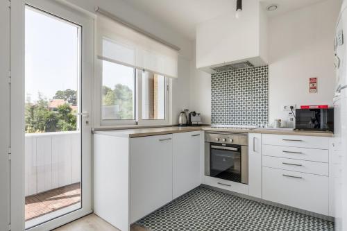 Porto Serenity - Central Apartment with a Balcony in Aldobar