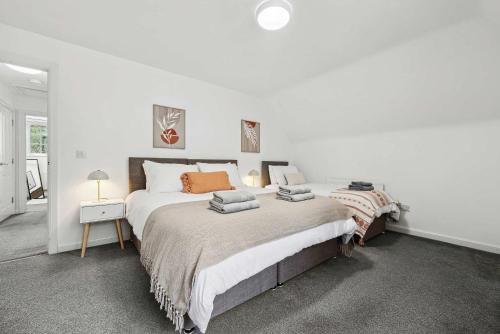 Modern 3BR Home in 2 Nether Hall Near M6 J7 with Hot Tub, Smart TV and Free Parking, Birmingham (fotografie 3)
