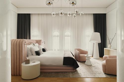 Hotel Blow Up Hall - Poznań