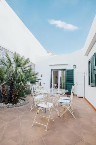 Villa Conchiglia blu con piscina - image 2