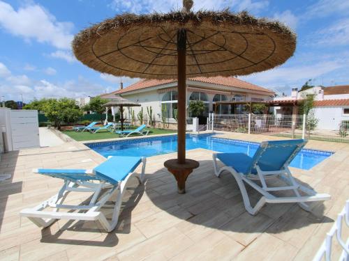 Casa con Piscina Privada Cerca del Mar, Mascotas Bienvenidas, WiFi Gratis, Playa para Perros - ES-184-39