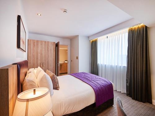 Standard Double Room image 3