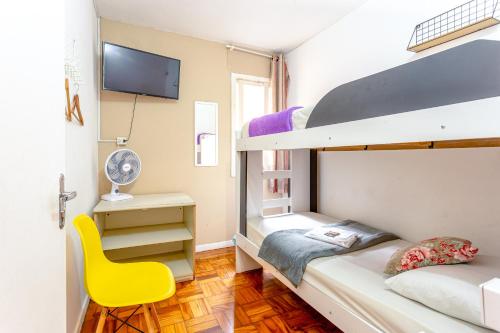 1 bunk bed