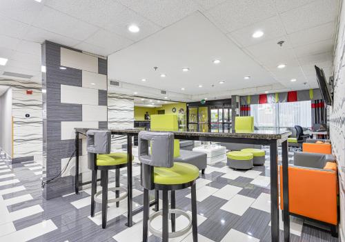 Quality Inn Prattville I-65 - image 7