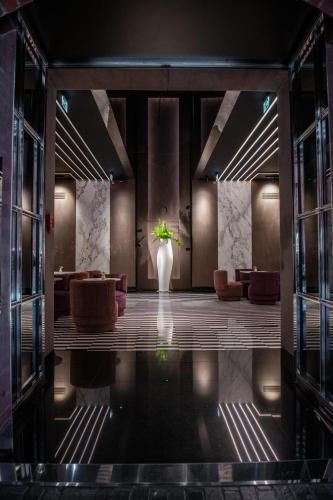 Hotel Blow Up Hall - Poznań