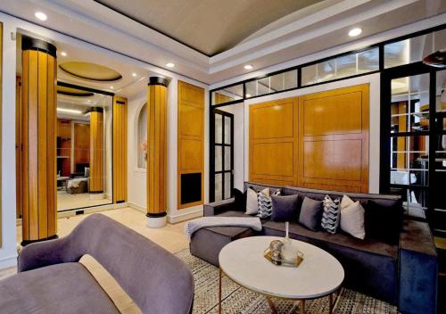 Harrods Hideaway 3 Bedroom Flat