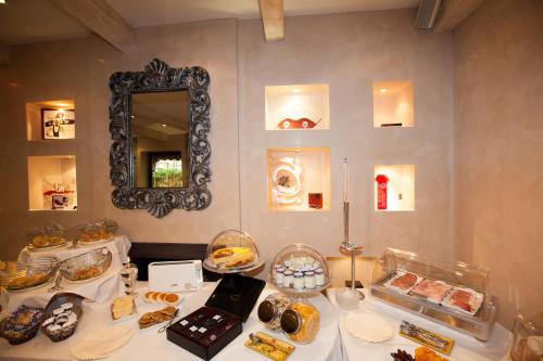 Paris Rome photo 22