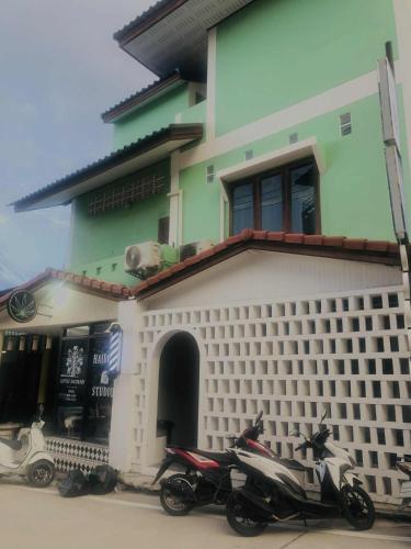 Bluegelatohousekohtao 2