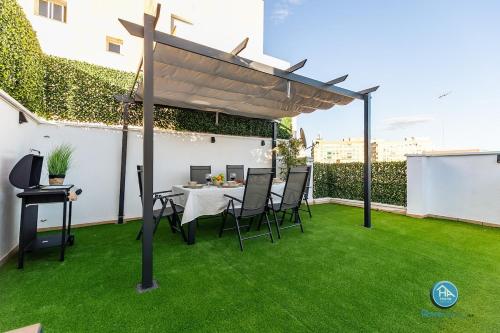 Luxury Penthouse Terrace & BBQ by TuriVida, Málaga