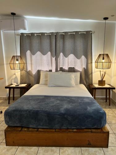1 queen bed