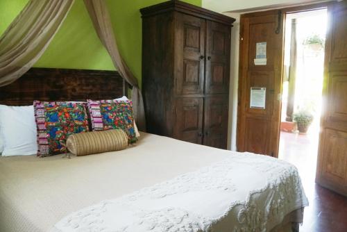 Double Room with Private Bathroom image 2