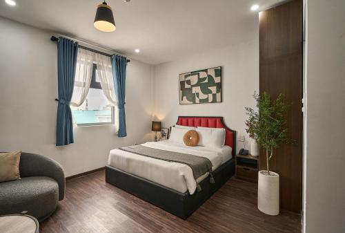 room detail thumbnail 2