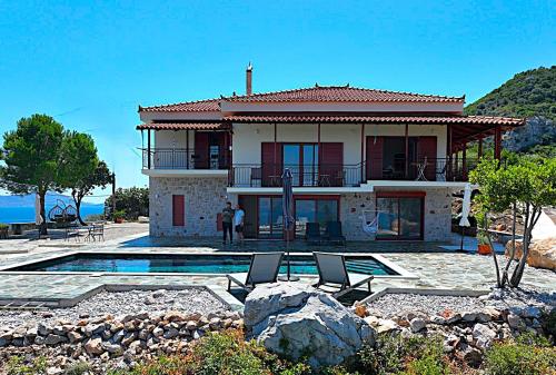 NISIDA Resort & Meditation center - Adult only in Driopi (Attiki)