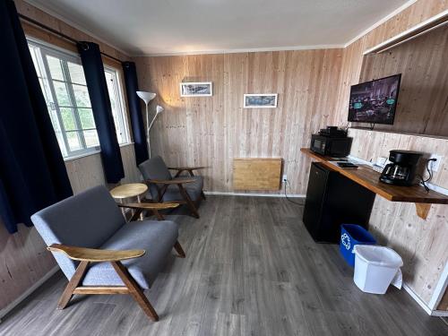 Tillicum Beach Motel - Formerly Deane's Oceanfront Lodge - 편의 시설/서비스