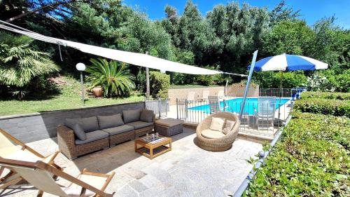 Hill Palace Villa in Santa Lucia