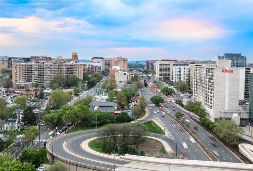 Hilton Arlington National Landing - image 13