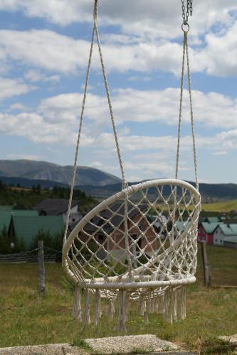 Durmitor Bungalows - image 12