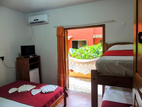 Quadruple Room with Private Bathroom image 2