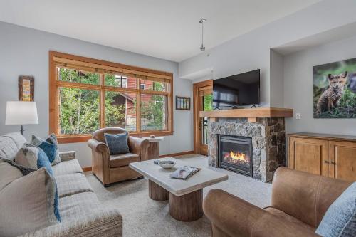 Capitol Peak Lodge 3208 by Snowmass Mountain Lodging