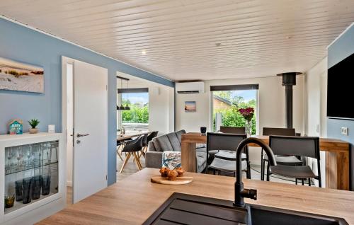 Kitchen, Beautiful Home In Sydals With Sauna in Skovby