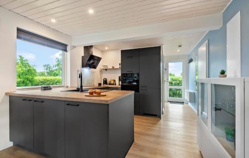 Kitchen, Beautiful Home In Sydals With Sauna in Skovby