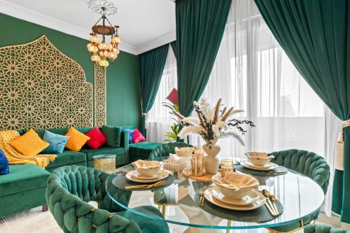 1BR Full Burj View 1 min to Dubai Mall Arabic Vibe, Dubai (Foto 2)