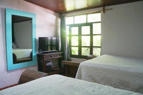 Double Room with Shared Bathroom image 3