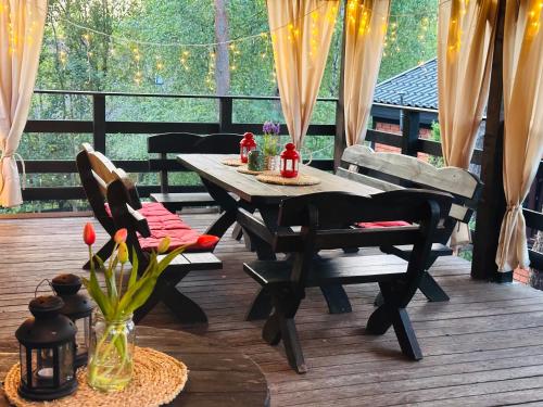 Leśniczówka na Kaszubach - Apartament do 12 osób, balia na wyłączność
