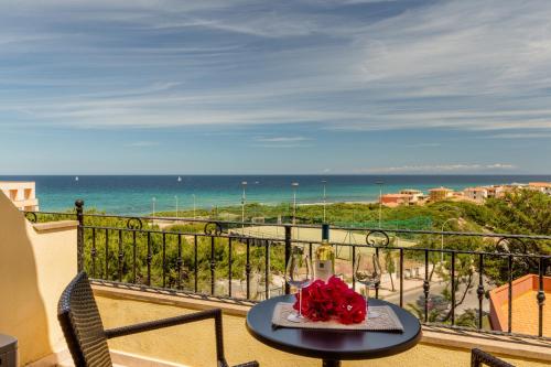Erkély/terasz, Hotel Rosa dei Venti in Lu Bagnu