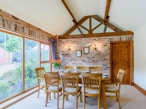 Létesítmények, 3 bed in York 83264 in Catton