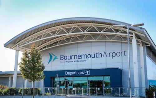 Double Room in Winton in Wallisdown and Winton West