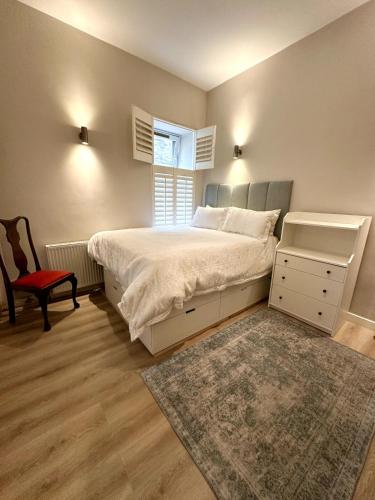 Stylish 2BR Central Edinburgh - Walk to Attraction, Edimburgo (foto 7)