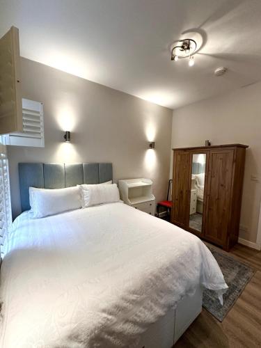Stylish 2BR Central Edinburgh - Walk to Attraction, Edimburgo (foto 3)