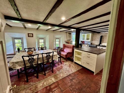 Konyha, East Cottage at Powis House Estate in Észak-Stirling