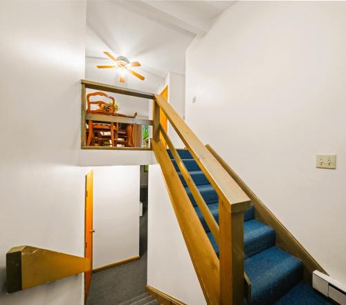 2 bedrooms, 4 beds