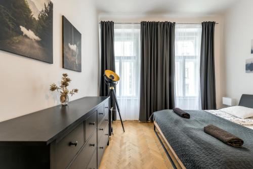 2BDR Pretty Apartment in the Local Area of Prague, Прага (фото 2)