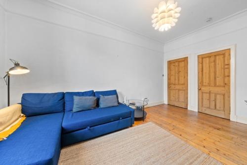 Thorntree 2 Bedroom Apartment with Sofa Bed - Edinburgh, Edinburgh (photo 3)