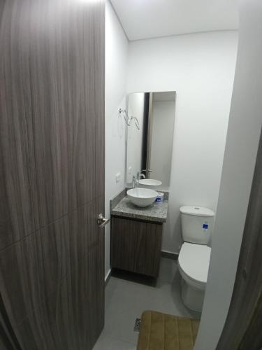 Apartamento amoblado, Edificio Avanzzare T1-304 in South (Residential-Industrial Area)