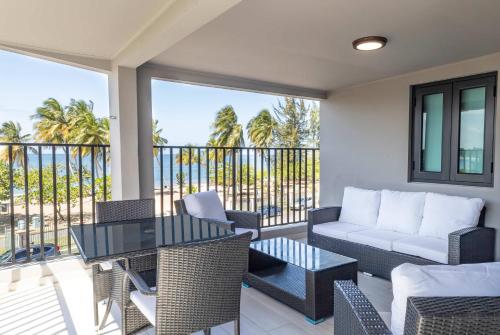 Entire Beachfront Villa Complex 12 Bedrooms 6 Baths Sleeps 48 in Dorado