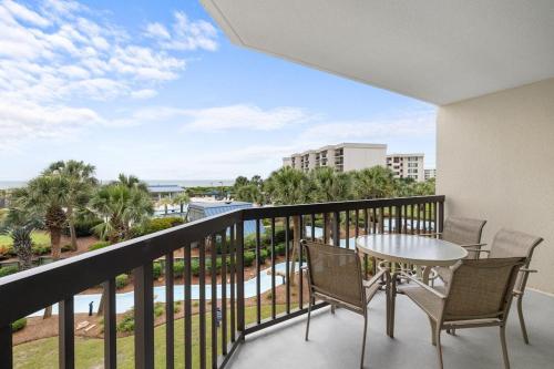 Seaside Paradise 3BR Condo Steps from the Beach in Pawleys Island, USA