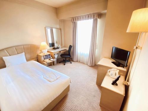 Smile Hotel Tokyo Nishikasai - Vacation STAY 67949v, Токио
