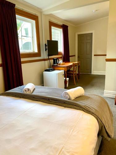 Shepherds Arms Hotel in Wellington