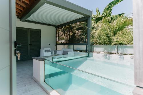 Piscina, Habitation I'SEO Adult Only in Saint Francois