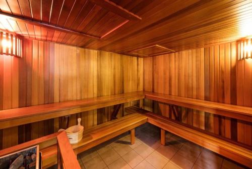 1BED-Sydney-POOL-Gym-Sleeps 4 Guests in Waterloo