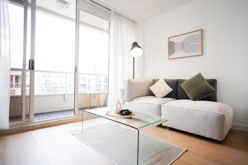 1BED-Sydney-POOL-Gym-Sleeps 4 Guests in Waterloo