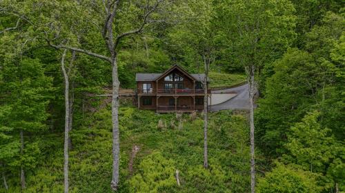 Get-away Cabin Hot Tub Sunsetmtn Views,asheville in Swiss, USA